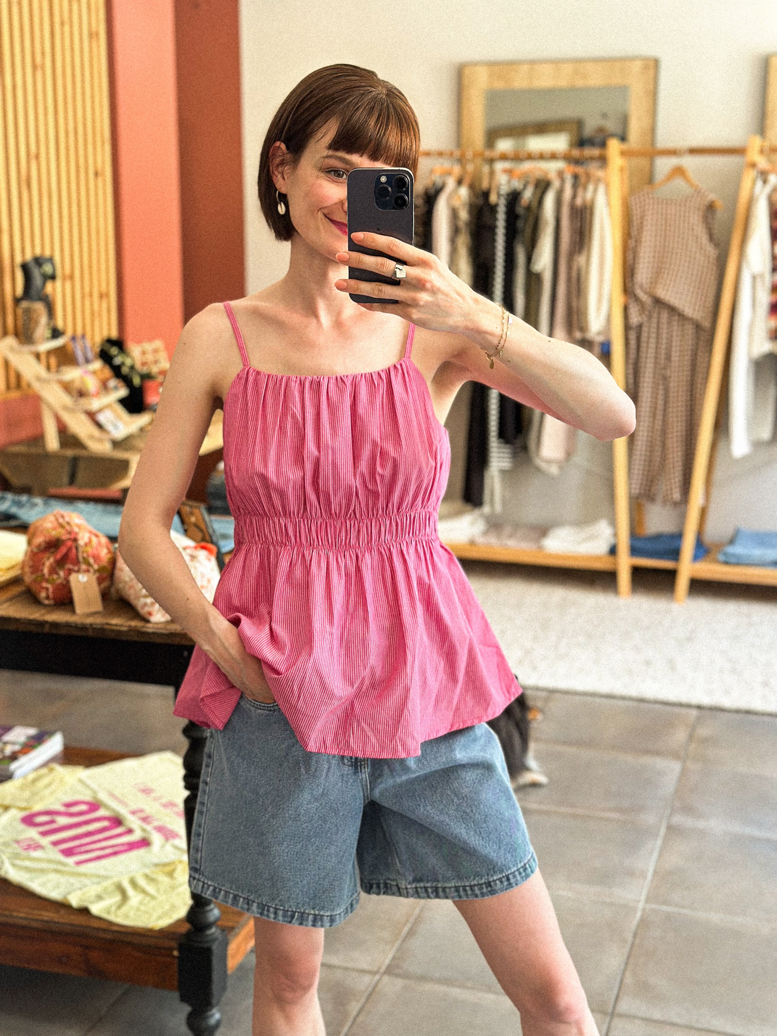 Short René